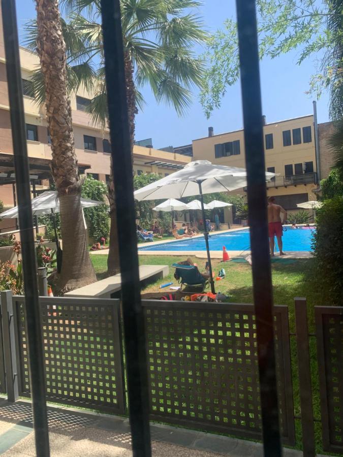 Appartement Proximo Al Centro De 2 Con Piscina. Sevilla