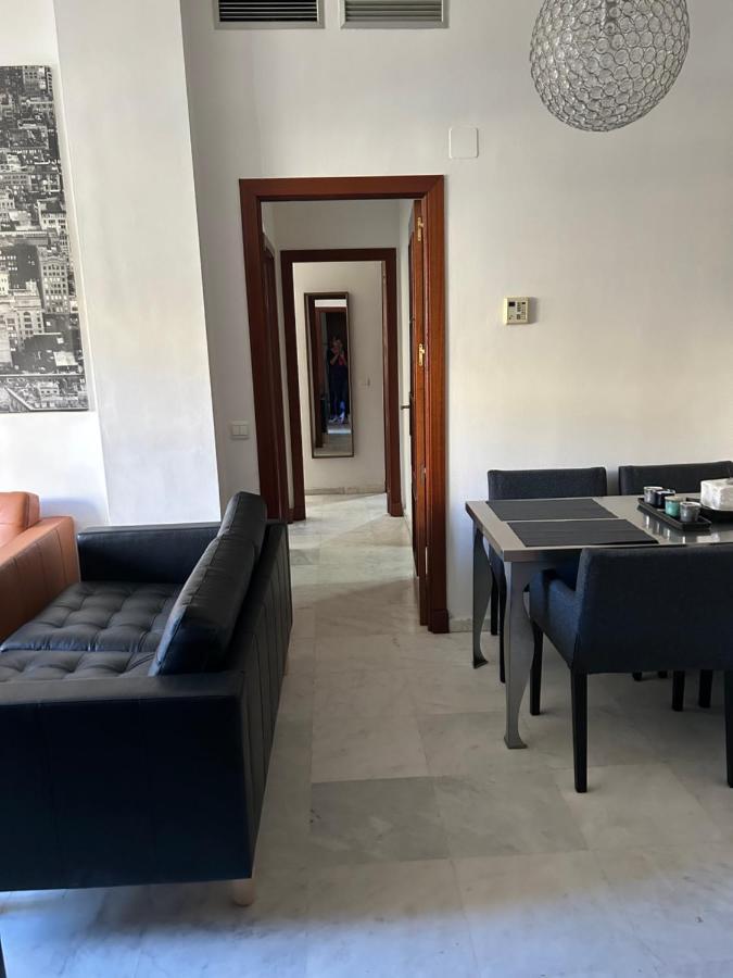 Appartement Proximo Al Centro De 2 Con Piscina. Sevilla