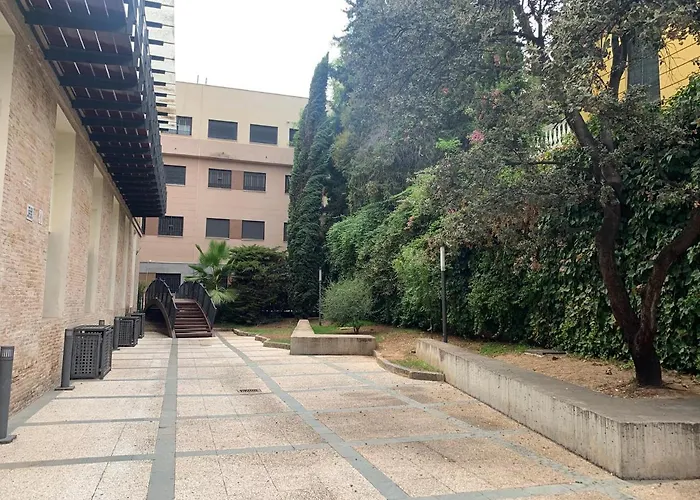 Apartamento Proximo Al Centro De 2 Dormitorios Con Piscina.